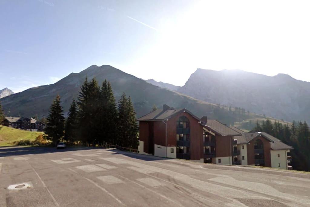Appartement La Clusaz Avec Terrasse Sur Les Pistes De Ski Manigod Exterior foto
